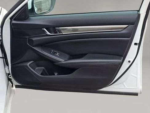 Used 2020 Honda Accord Sport image 17