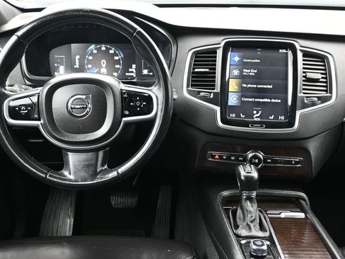 Used 2019 Volvo XC90 T5 Momentum image 10
