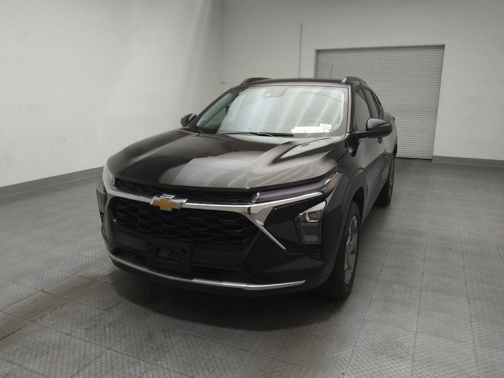 Used 2025 Chevrolet Trax LT w/ LT Convenience Package FWD image 15