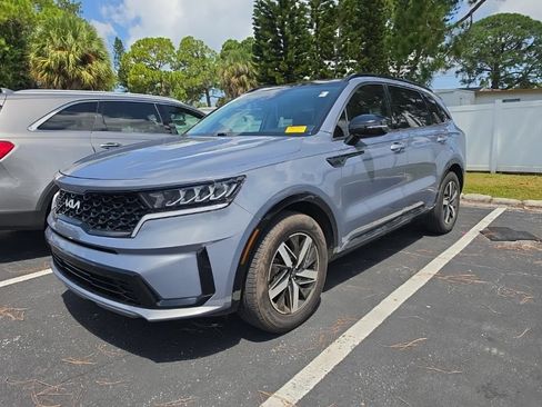 Used 2022 Kia Sorento S w/ Panoramic Sunroof Package FWD image 7