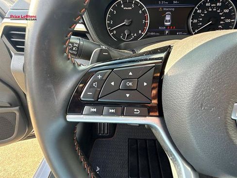 Certified 2025 Nissan Altima 2.5 SR w/ SR Premium Package FWD image 21