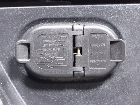 Used 2018 Toyota Tundra SR5 w/ TRD Off Road Package image 38