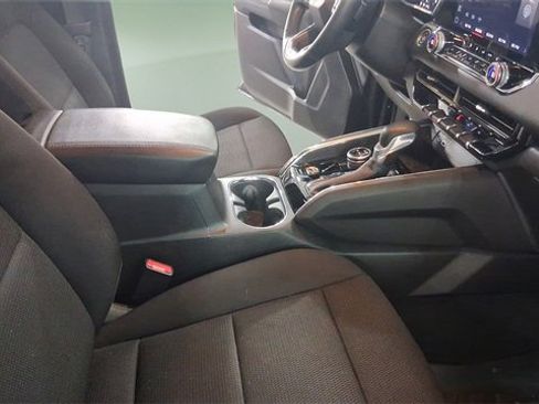 Used 2024 GMC Canyon Elevation w/ Convenience Package image 20