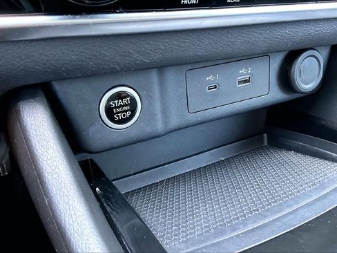Certified 2023 Nissan Rogue SV FWD image 32
