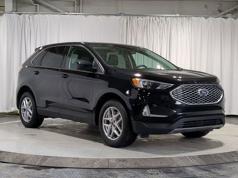 Used 2024 Ford Edge SEL w/ Convenience Package image 16