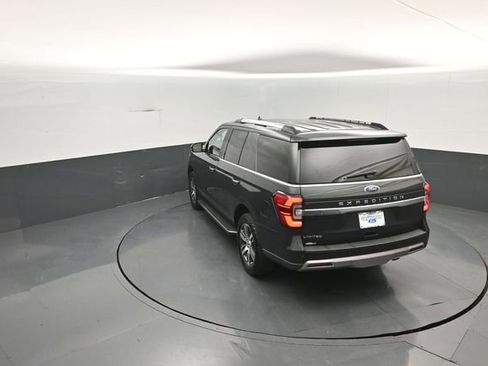 Used 2022 Ford Expedition Limited AWD/4WD image 29