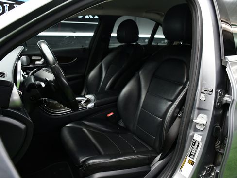 Used 2015 Mercedes-Benz C 300 Sedan w/ Premium 1 Package image 19
