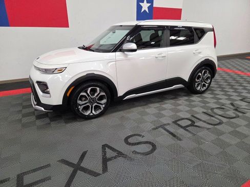 Used 2020 Kia Soul X-Line image 2