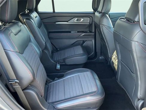 Used 2025 Ford Explorer ST-Line image 20