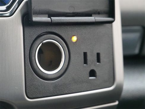 Used 2022 Ford F250 Platinum w/ FX4 Off-Road Package image 28