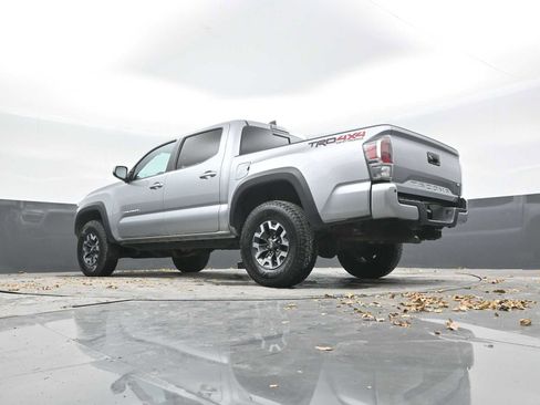 Used 2023 Toyota Tacoma TRD Off-Road image 33
