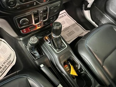 Used 2022 Jeep Wrangler Unlimited Rubicon 4xe w/ Cold Weather Group image 20