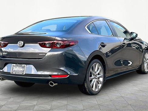 Used 2020 MAZDA MAZDA3 Sedan w/ Select Package FWD image 2