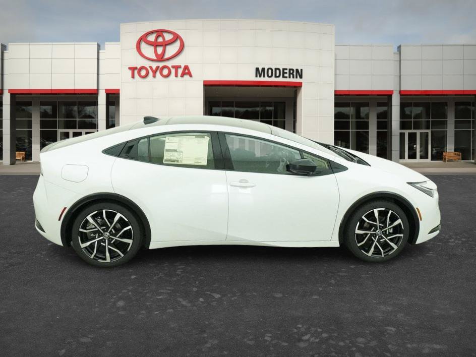 New 2026 Toyota Prius Plug-In Hybrid w/ Limited Premium Package FWD image 16