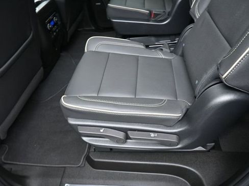 Certified 2023 Chevrolet Suburban Premier w/ Advanced Technology Package image 23