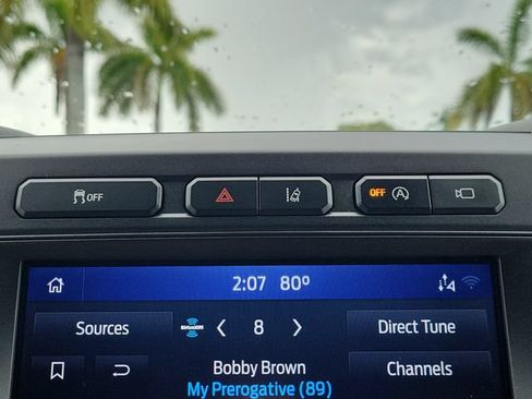 Used 2020 Ford Expedition Limited w/ Equipment Group 303A RWD image 25