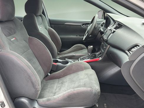 Certified 2017 Nissan Sentra NISMO w/ NISMO Premium Package FWD image 11