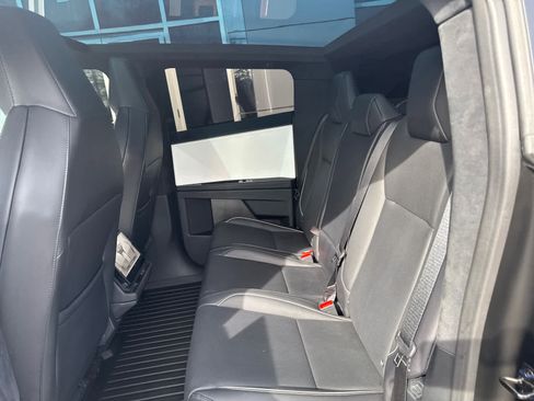 Used 2024 Tesla Cybertruck AWD Crew Cab image 25