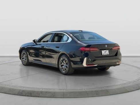 Used 2026 BMW 530i RWD image 6