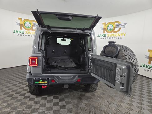 Used 2022 Jeep Wrangler Unlimited Rubicon w/ LED Lighting Group image 32