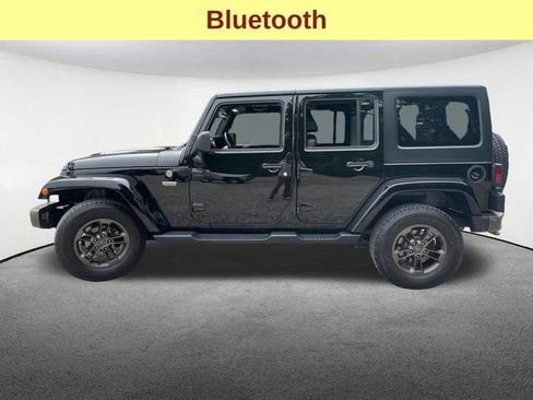 Used 2017 Jeep Wrangler Unlimited Sahara AWD/4WD image 6
