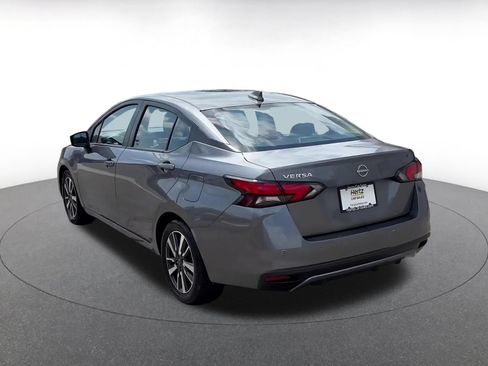 Used 2025 Nissan Versa SV FWD image 11
