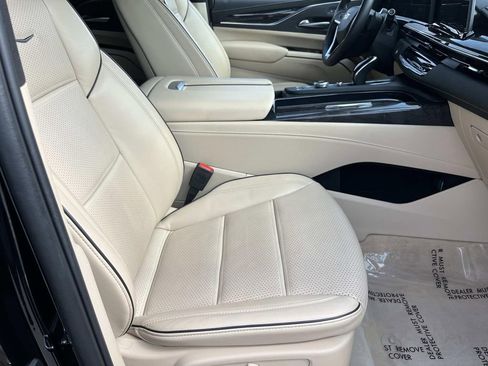 Certified 2024 Cadillac Escalade ESV Premium Luxury image 25