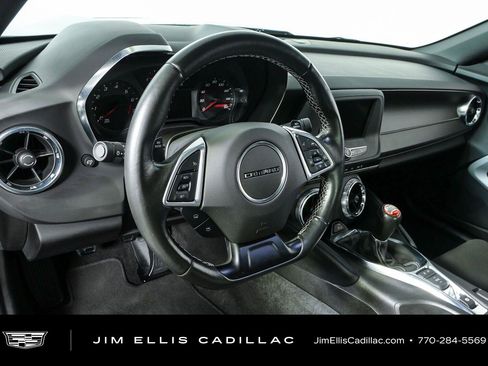 Used 2021 Chevrolet Camaro LT RWD image 4