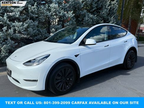 Used 2022 Tesla Model Y Long Range AWD/4WD image 1