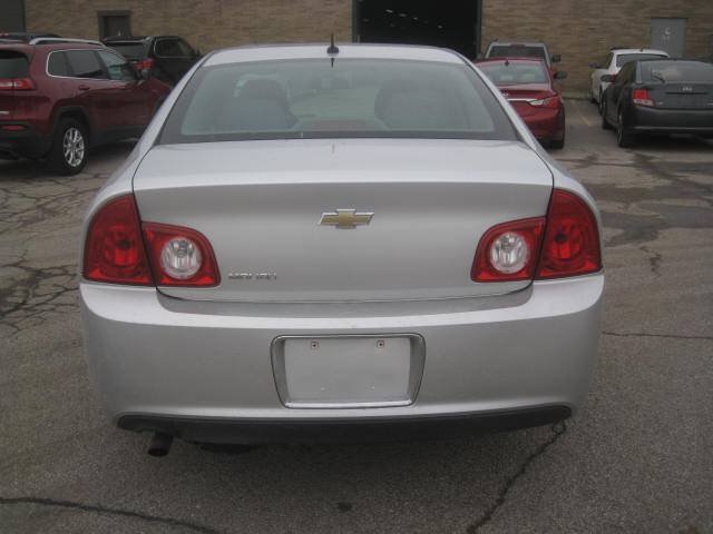 Used 2010 Chevrolet Malibu LS FWD image 6