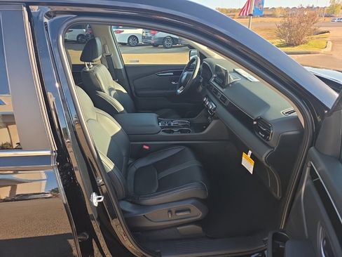 New 2025 Honda Pilot EX-L image 15