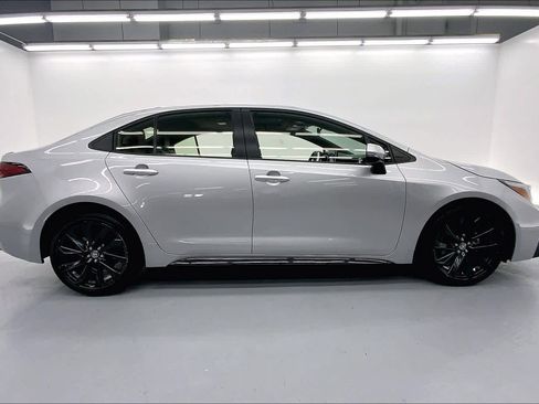 Used 2024 Toyota Corolla XSE image 5