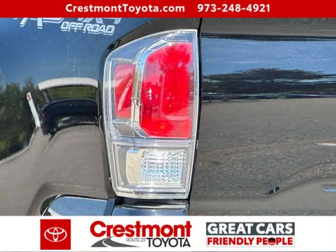 Used 2023 Toyota Tacoma TRD Off-Road w/ TRD Premium Off Road Package AWD/4WD image 8