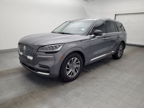 Used 2021 Lincoln Aviator 2WD w/ Elements Package image 2