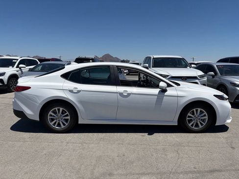 Used 2026 Toyota Camry LE FWD image 3