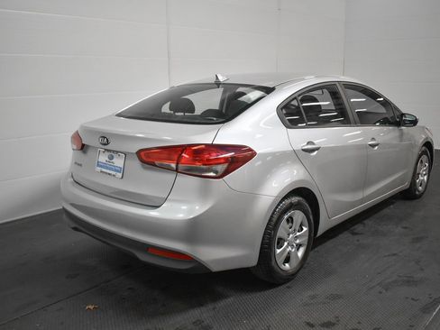 Used 2018 Kia Forte LX image 5