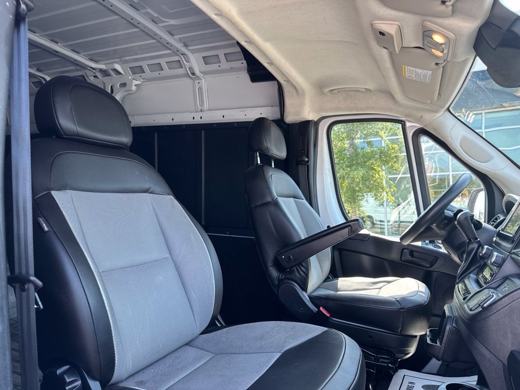 Used 2025 RAM ProMaster 2500 w/ Convenience Group FWD image 19