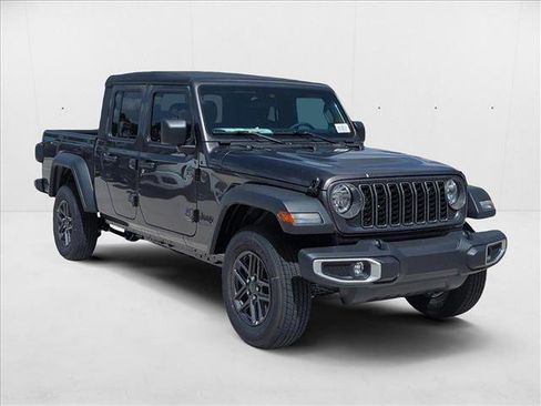 New 2025 Jeep Gladiator Sport image 7