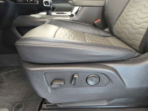 Certified 2023 Chevrolet Silverado 1500 ZR2 w/ Technology Package image 22