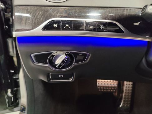 Used 2019 Mercedes-Benz S 560 4MATIC Sedan image 38