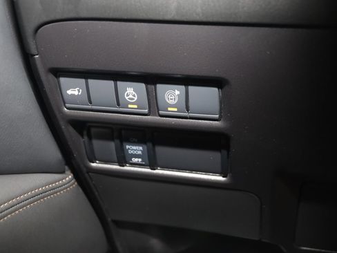 Used 2024 Nissan Armada Platinum w/ Captain's Chairs Package image 36