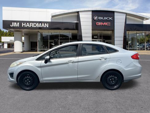 Used 2012 Ford Fiesta S FWD image 4