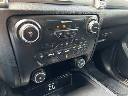 Used 2019 Ford Ranger XLT w/ Equipment Group 302A Luxury RWD image 35