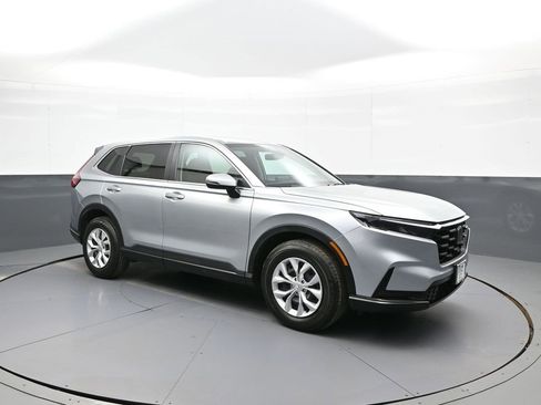 Certified 2025 Honda CR-V LX image 4