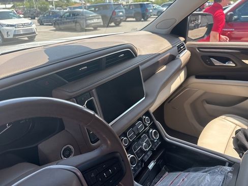 Used 2021 GMC Yukon Denali w/ Denali Ultimate Package RWD image 4