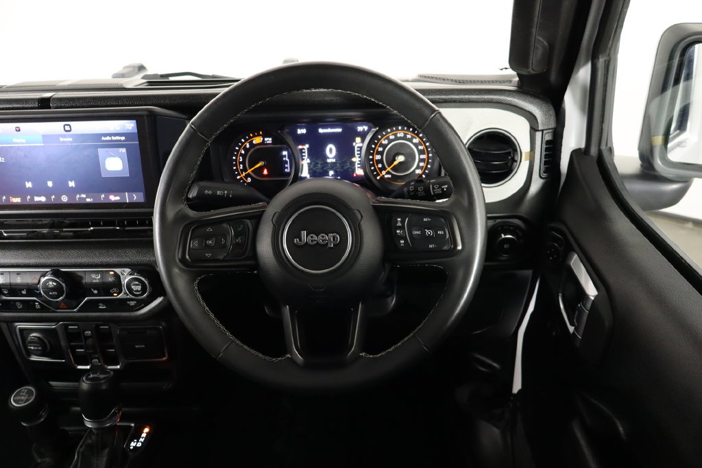 Used 2025 Jeep Wrangler Unlimited Sport w/ Convenience Group AWD/4WD image 7