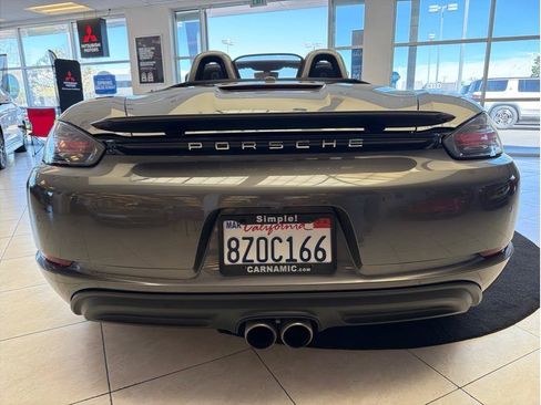 Used 2017 Porsche 718 Boxster S image 5