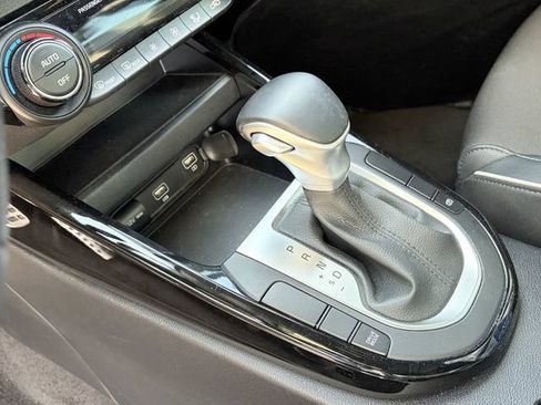Used 2024 Kia Forte GT-Line FWD image 4