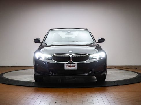 Certified 2024 BMW 330i Sedan w/ Convenience Package image 7