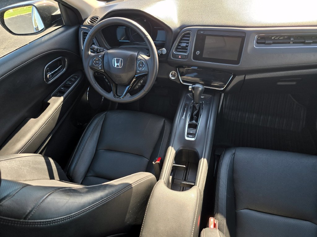 Used 2019 Honda HR-V Touring image 16